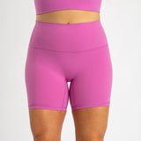 Pump Mid Shorts