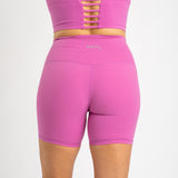 Pump Mid Shorts